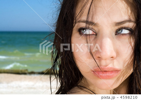 Portrait of the beautiful young woman 4598210