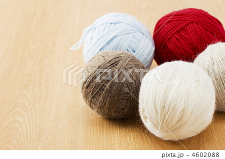 複数の毛糸玉 複数の毛糸玉 4602088