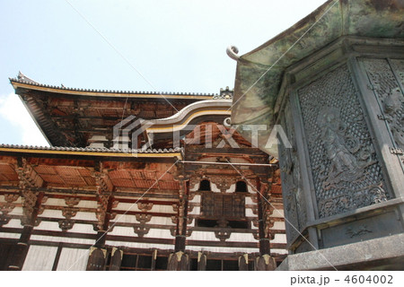 燈籠･東大寺の大仏殿（奈良県奈良市） 4604002