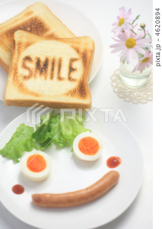 笑顔の食事 4620894