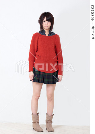 若い女性　ファッション 4630132
