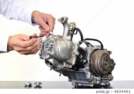 バイクエンジンの整備 4634401