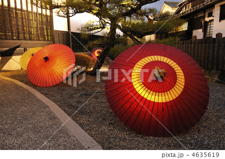 和傘あかり 4635619