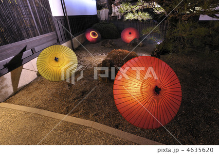 和傘あかり 4635620