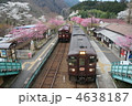 花桃と桜競演のわたらせ渓谷鐵道神戸駅３ 4638187