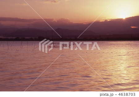 湖の朝 湖の朝 4638703