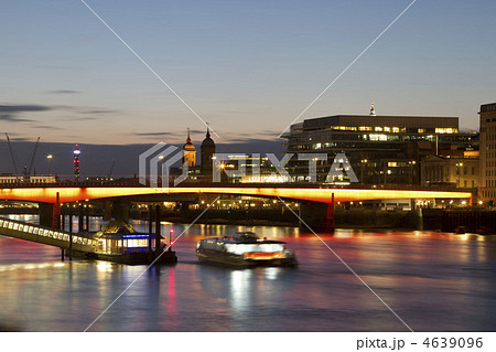 ロンドン橋の写真素材 [4639096] PIXTA