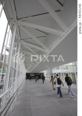 渋谷ヒカリエ(渋谷駅からの連絡通路) 渋谷ヒカリエ(渋谷駅からの連絡通路) 4640148