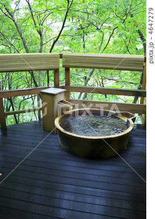 新緑の露天風呂 4647279