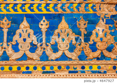 Wall ornaments. Gwalior Fort 4647927