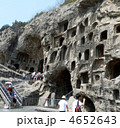 中国、洛陽の龍門石窟 4652643
