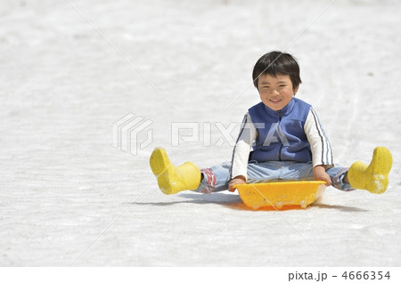 雪遊び 4666354