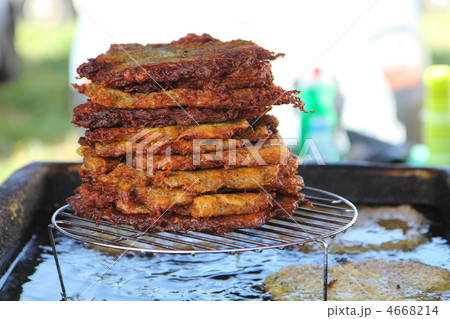 potato pancakes potato pancakes 4668214