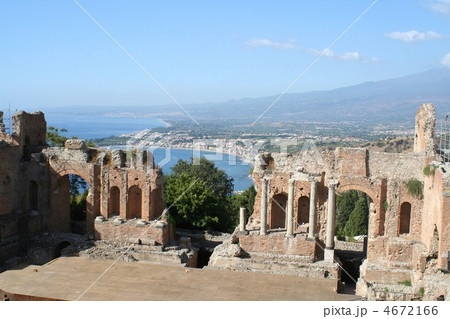シチリアのギリシャ劇場　イタリア 4672166