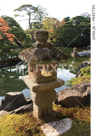 桂離宮のキリシタン灯籠 4685785