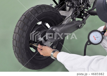 空気圧の点検 4685982