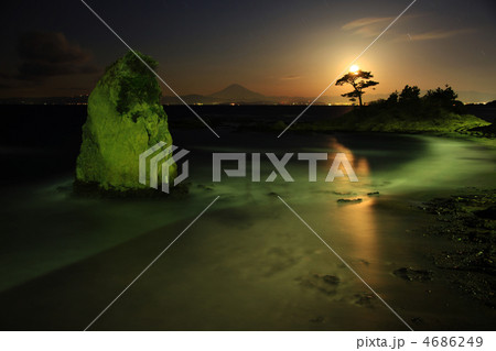 月光の秋谷海岸 4686249