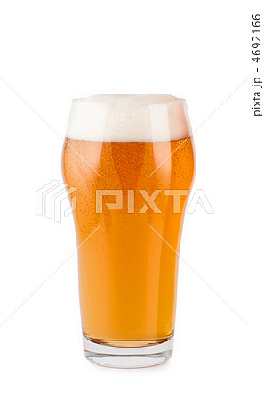 Beer in glass isolated 4692166