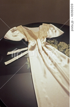 ウエディングドレス 4696009