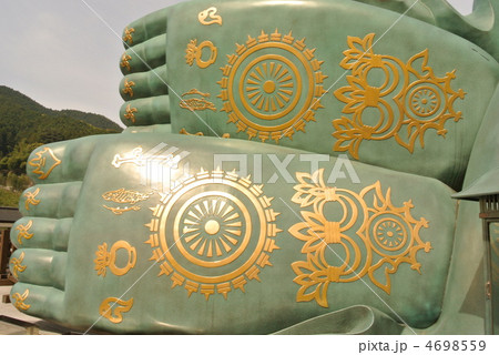 涅槃仏の足裏 4698559