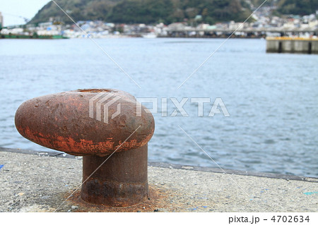 ビット 停留杭 伊東漁港で撮影 ビット 停留杭 伊東漁港で撮影 4702634