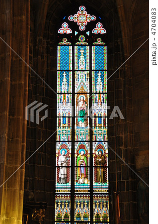 プラハ　プラハ城・聖ヴィート大聖堂内部 4704083