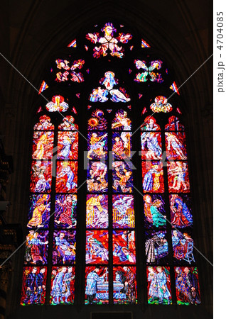 プラハ　プラハ城・聖ヴィート大聖堂内部 4704085