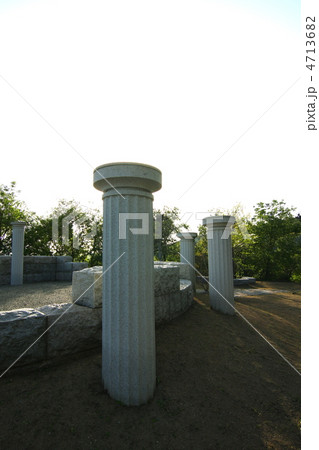 オリーブ園のエンタシス柱 4713682