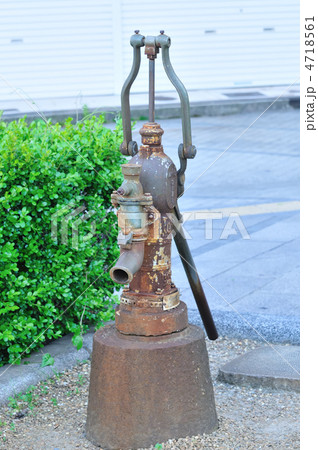 手押しポンプ 4718561