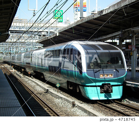 特急スーパービュー踊り子 251系 横浜駅 特急スーパービュー踊り子 251系 横浜駅 4718745
