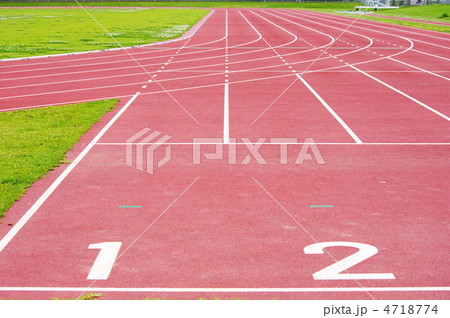 陸上のトラック 4718774