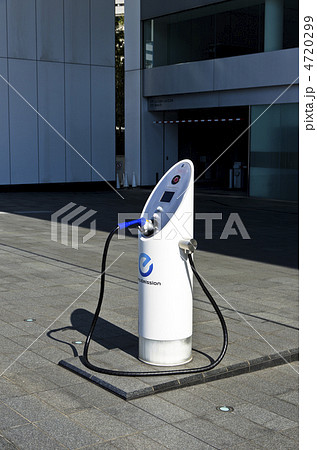 電気自動車の充電スタンド 電気自動車の充電スタンド 4720299