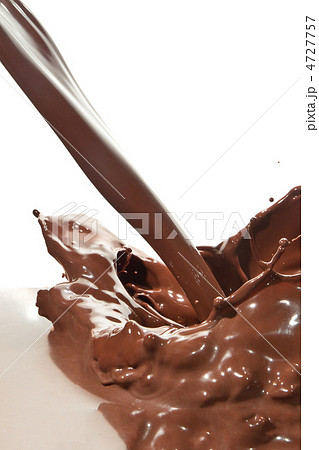 pouring chocolate pouring chocolate 4727757