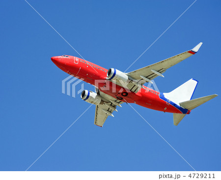 airplane 4729211