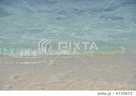 宮古島の前浜ビーチの波 宮古島の前浜ビーチの波 4730655