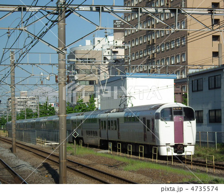 湘南ライナー　215系　藤沢駅 4735574