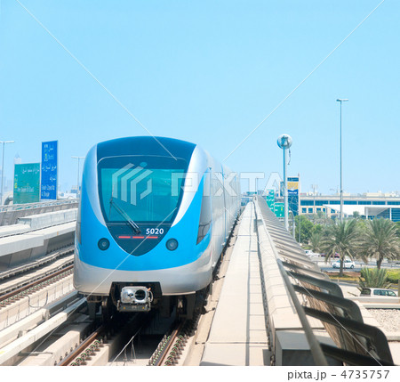 ドバイ・メトロの車両 4735757