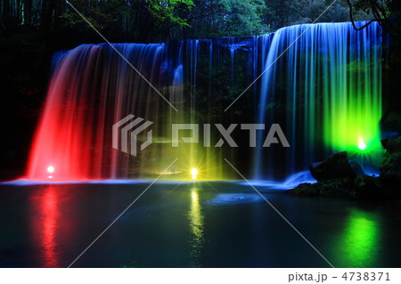 ライトアップ鍋ヶ滝 4738371