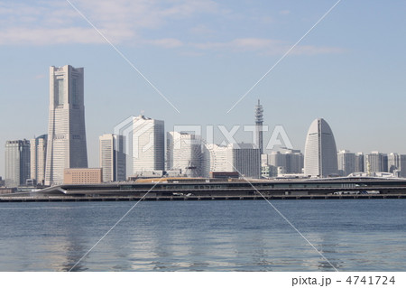 山下埠頭から眺めたＭＭ２１ 4741724