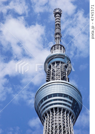 東京スカイツリーと青空 東京スカイツリーと青空 4745571