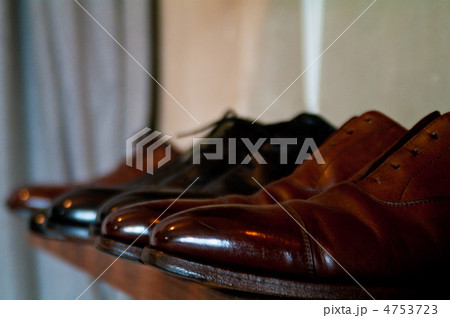 ピカピカの靴 4753723