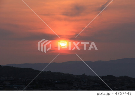 朝焼け 4757445