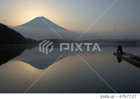 釣人と富士山 釣人と富士山 4767727