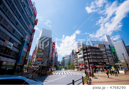 池袋駅西口駅前 4768290