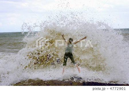 the storm girl 4772901