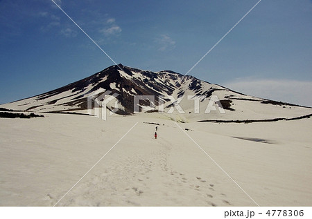 雪山歩き　大雪山旭岳 4778306