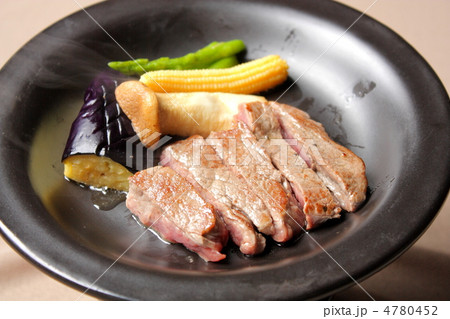 牛肉陶板焼き 4780452