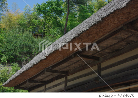 茅葺屋根 4784070
