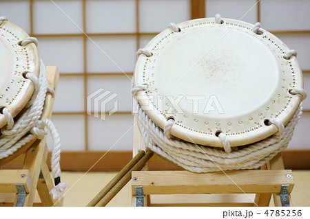 日本のお祭りで使う小太鼓 4785256