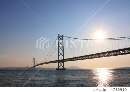 明石海峡大橋の夜明け 4786910